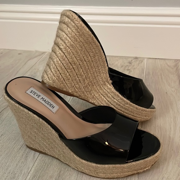 Black Steve Madden Wedges / Never Worn - Picture 1 of 5